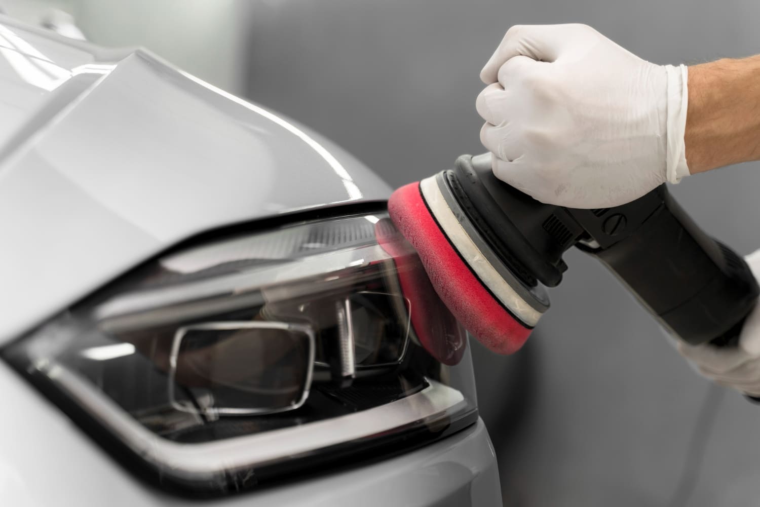 close-up-car-care-process (2)